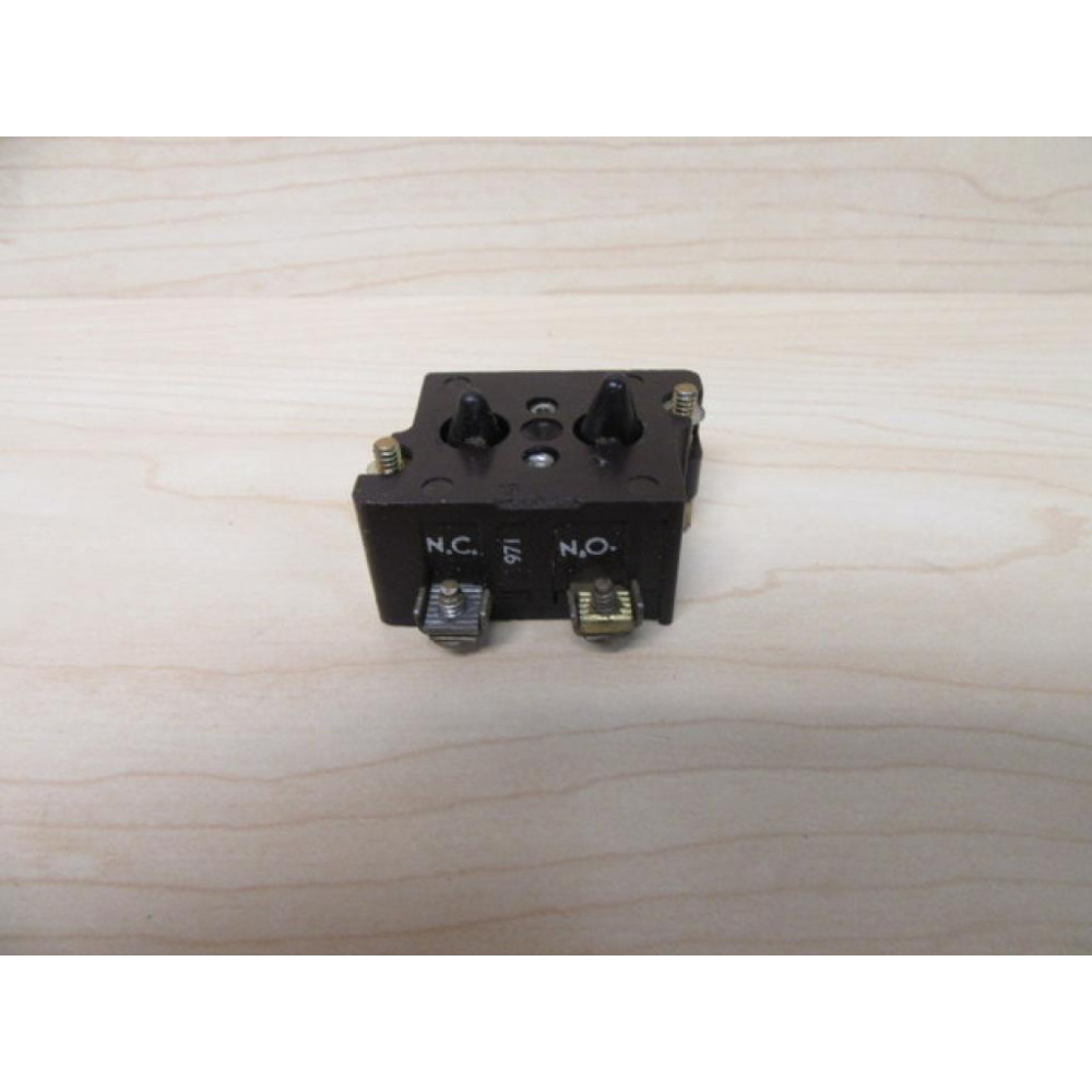 Cutler Hammer 10250T1 Contact Block 10250T91000T - Used
