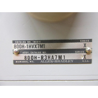 Allen Bradley 800H-R3HA7M1 Selector Switch Station 800HR3HA7M1 WO Knob - New No Box