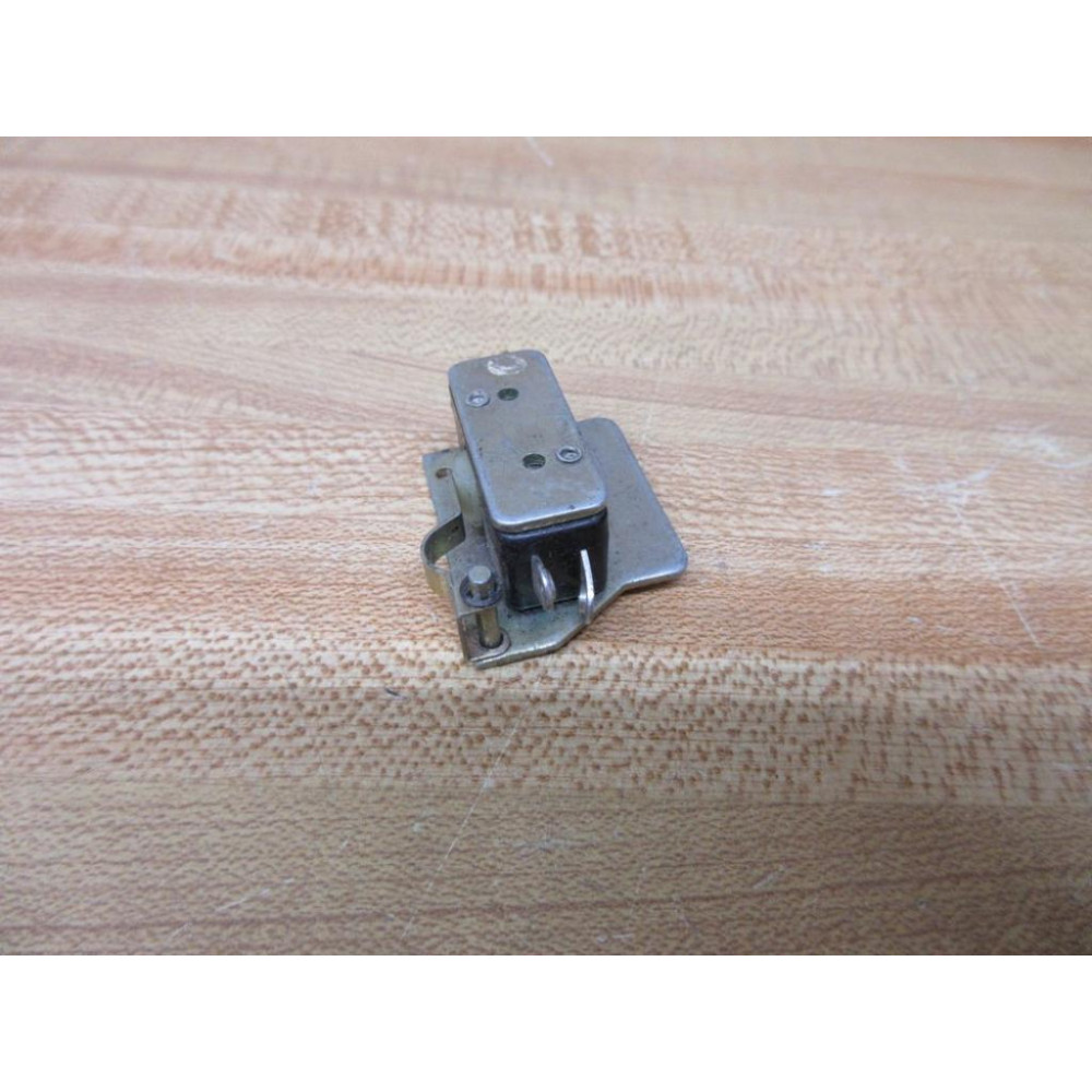 Licon 11-204 Switch 11204 WMount - Used