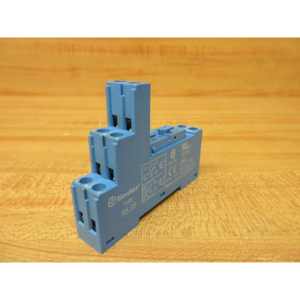 Finder 95.05 Relay Socket 9505 WO Clip - New No Box
