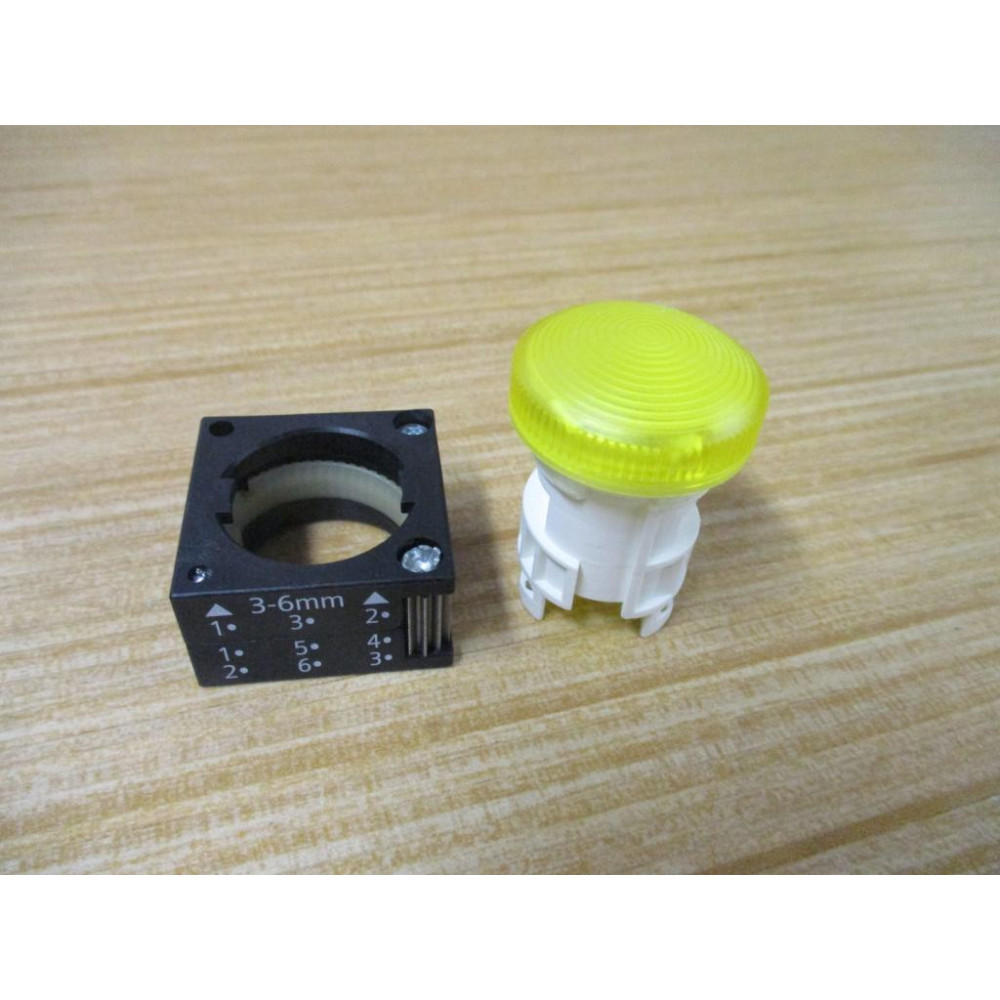Siemens 3SB3 217-6AA30 Yellow 3SB32176AA30 W Base - New No Box