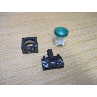 Siemens 3SB3 244-6BA40 Green 3SB32446BA40 W3SB3400-1PC & Base - New No Box
