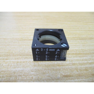Siemens 3SB3 212-6AA40 Green 3SB32126AA40 W Base - New No Box