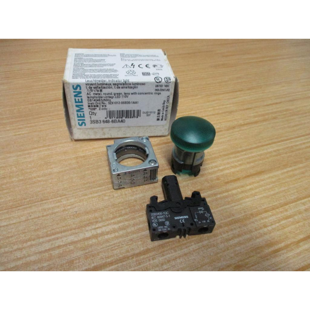 Siemens 3SB3 648-6BA40 Green 3SB3 648-6BA40 Complete