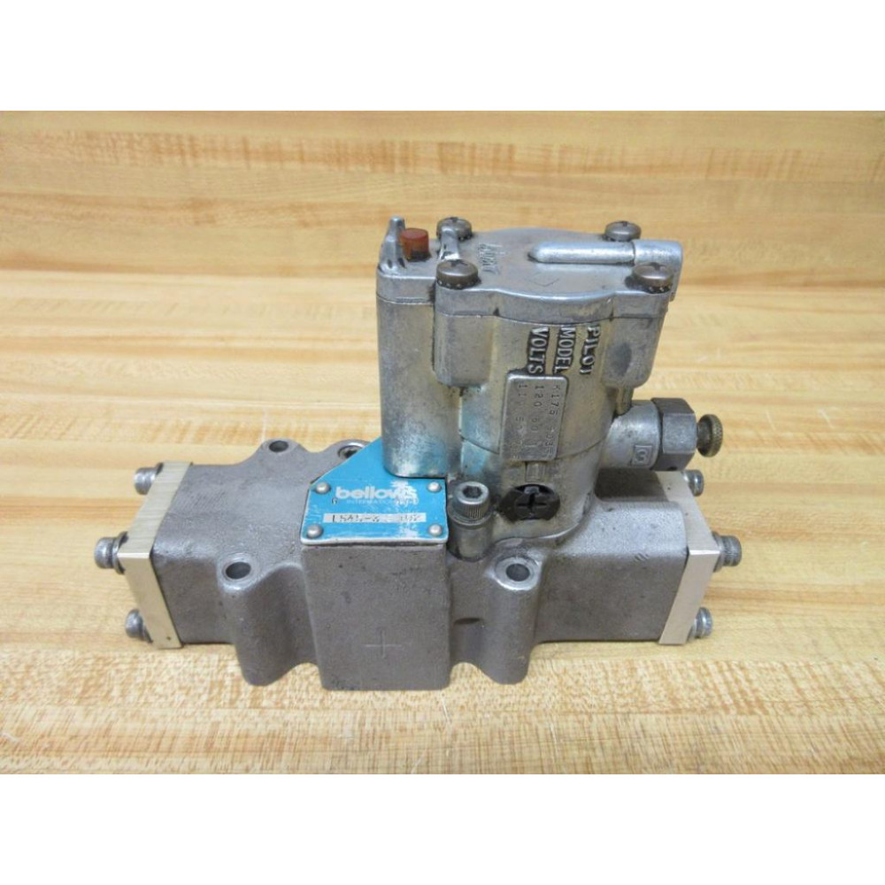 Schrader Bellows L545-39-102 Valvair  Pilot Valve L54539102 With Manifold - Used