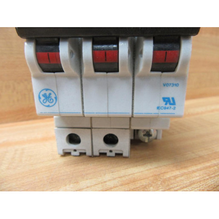 General Electric V07310 Circuit Breaker 10A 3 Pole GE - Used