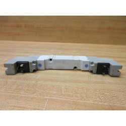 SMC SY5240-3DZ Solenoid Valve SY52403DZ - Used