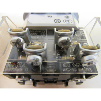 Allen Bradley 800T-H2KE8 Selector Switch 800TH2KE8 - New No Box
