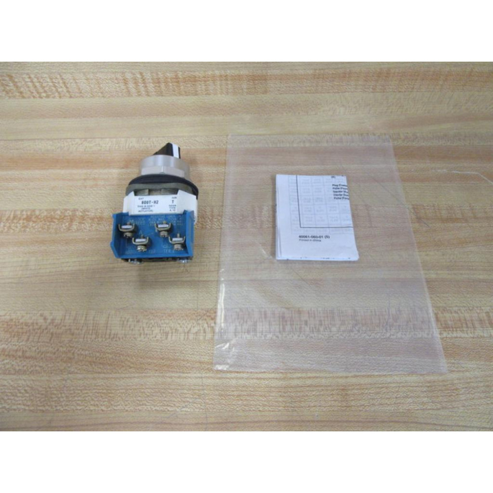 Allen Bradley 800T-H2AR Selector Switch - New No Box