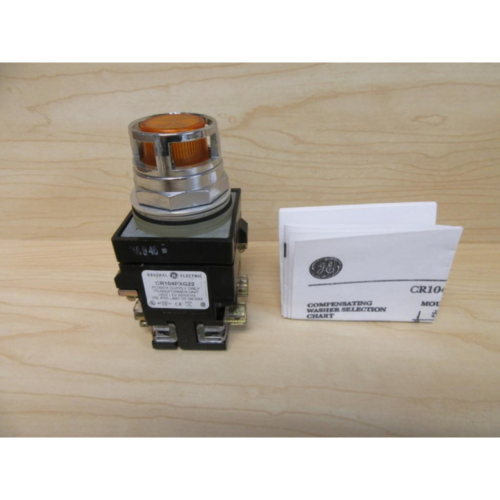 General Electric CR104PBT11M3S2 Push Button Switch - New No Box