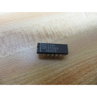 Signetics 7438N Integrated Circuit FEP3065 (Pack of 5) - New No Box