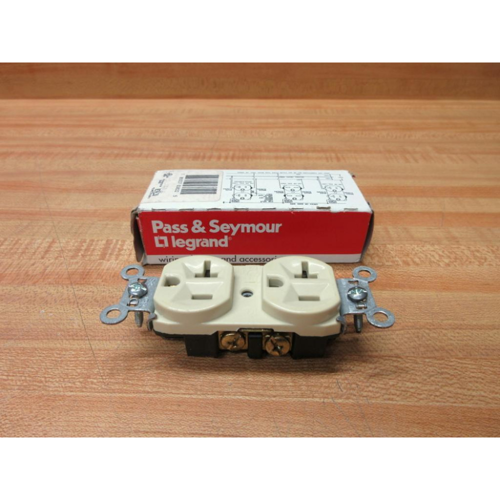 Pass & Seymour 5362-I Legrand Duplex Receptacle 5362-1