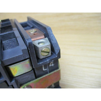 Joslyn Clark T77U042-26 TM Contactor T77U04226 Chipped Corner