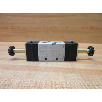 Ingersoll-Rand M212SD-12O-A ARO Solenoid Valve M212SD12OA WOut Coils - Used
