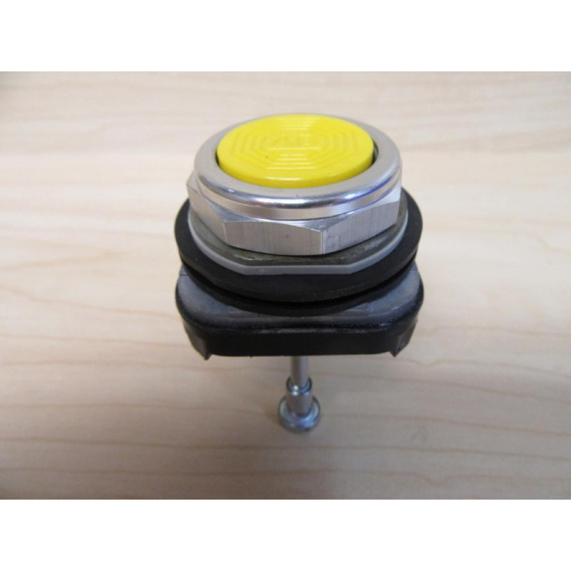 Allen Bradley 800T-A Button Yellow 800T-A9 wPegs - New No Box