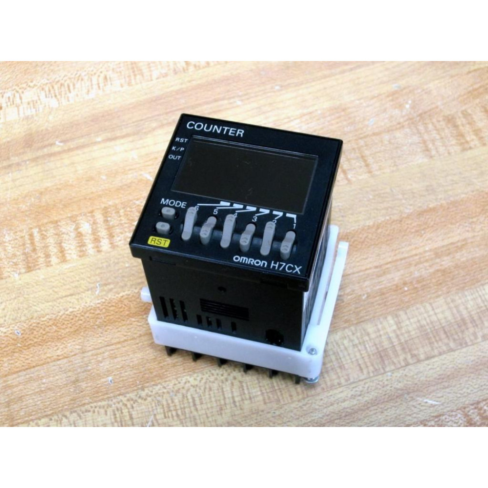 Omron H7CX-AD H7CX 6-Digit Counter H7CXAD - New No Box Omron H7CX-AD H7CX 6-Digit Counter H7CXAD - New No Box