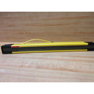 Banner Engineering SLLP23-420P88 Safety Light Curtain Emitter - New No Box