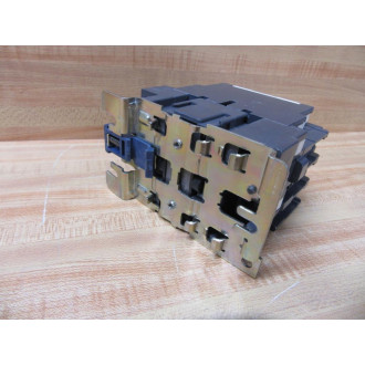 Telemecanique LC1 D6511 M7 Schneider Contactor LC1D6511M7 - New No Box Telemecanique LC1 D6511 M7 Schneider Contactor LC1D6511M7 - New No Box