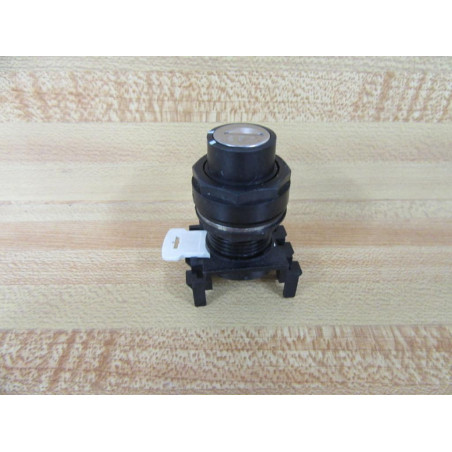 Cutler HammerEaton E22KB53A Key Switch WO Key - New No Box