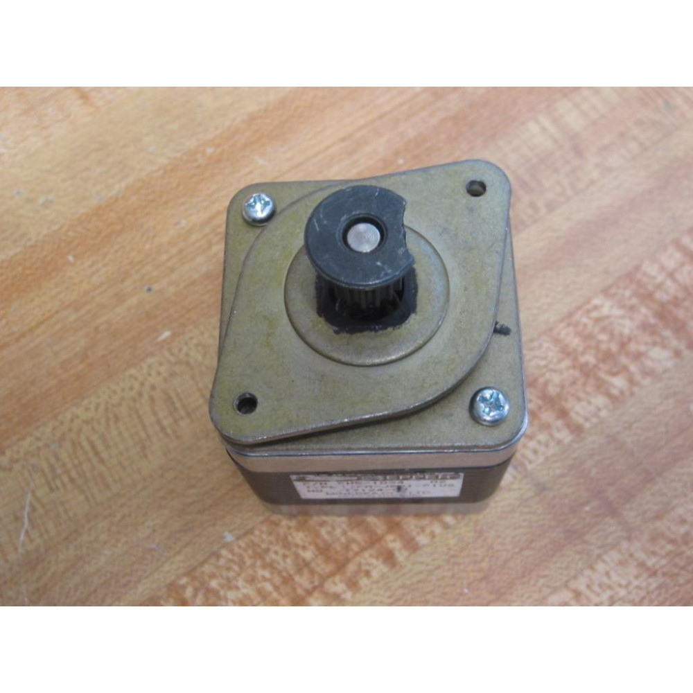 Minebea FH5-1034 Stepping Motor 17PM-J801-P1VS Chipped Gear Shaft - Used