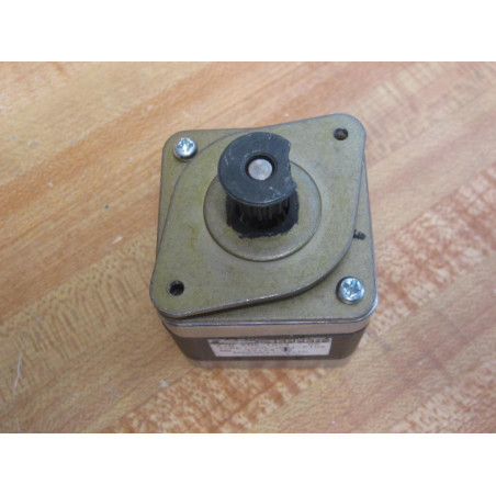 Minebea FH5-1034 Stepping Motor 17PM-J801-P1VS Chipped Gear Shaft - Used