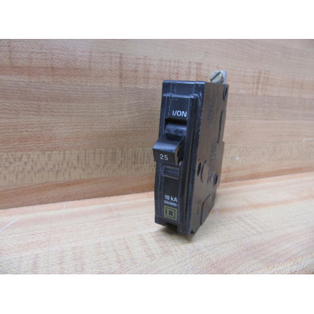 Square D QOB125 25A Circuit Breaker 36825 - Used