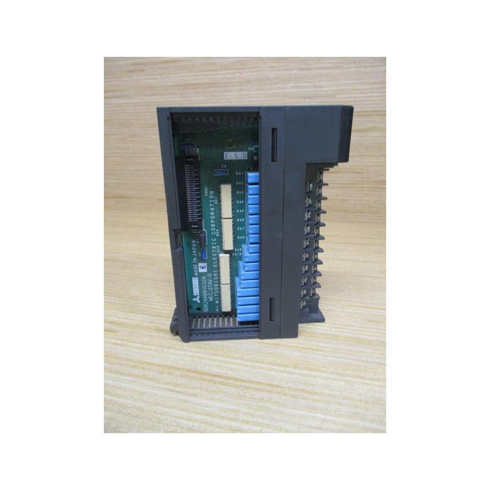 Mitsubishi A1SY10 Output Unit WO Cover - Used