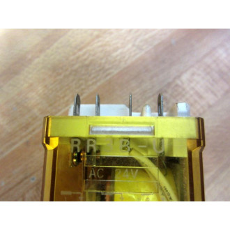 IDEC RR3B-U24VAC 24VAC Relay RR3BU - Used