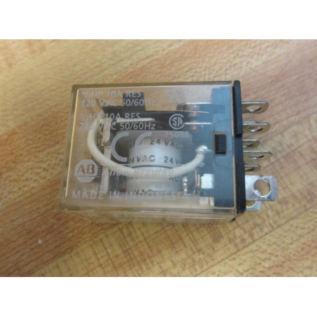 Allen Bradley 700-HF32A24-24V AC Relay 700-HF32A24-24VAC Ser B - New No Box