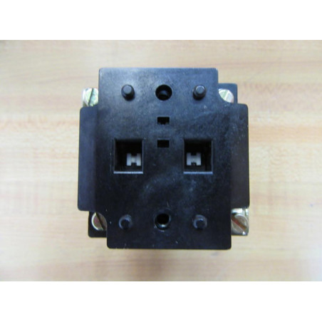 General Electric CR104PBT11G3S5 Push Button Switch - New No Box