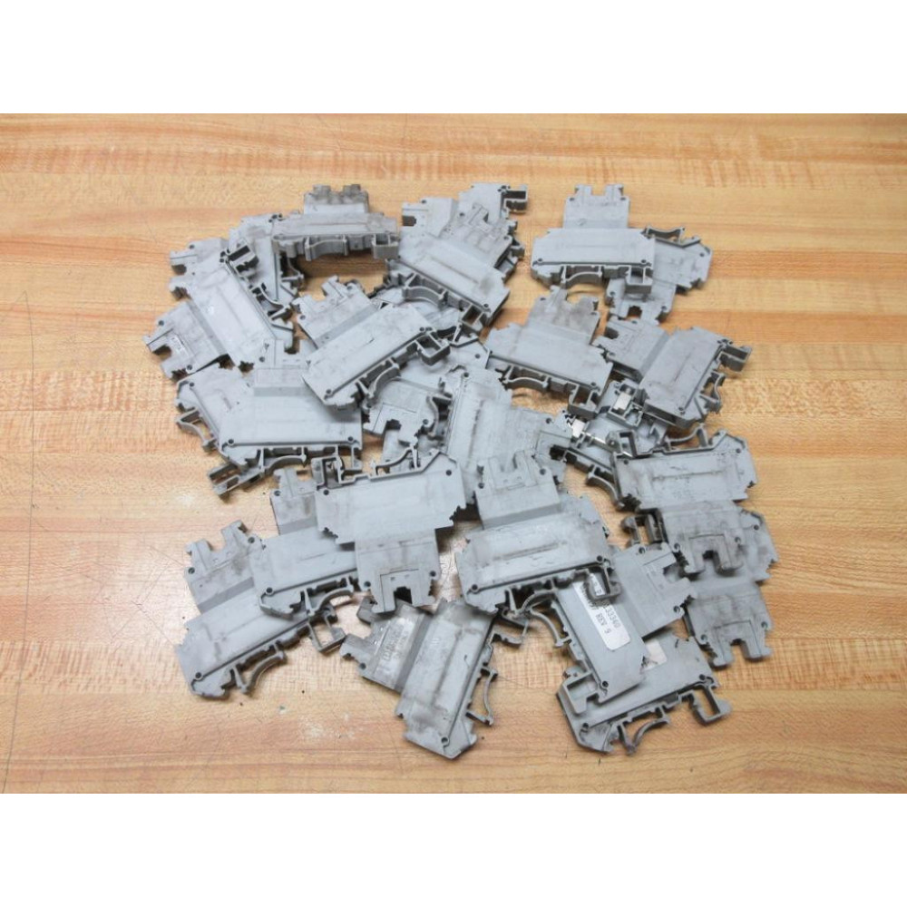Phoenix Contact UKK5 Terminal Block 2774017 (Pack of 28) - Used Phoenix Contact UKK5 Terminal Block 2774017 (Pack of 28) - Used