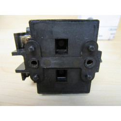 General Electric CR104PTY221 Push Pull Switch - New No Box