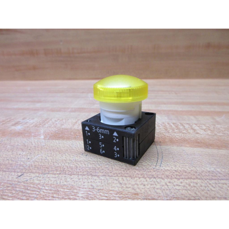 Siemens 3SB3001-6AA30 Fanuc Yellow Indicator Light WHolder - New No Box