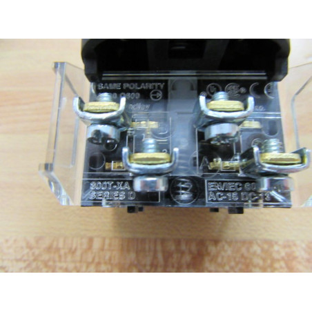Allen Bradley 800T-QB24A Amber Button 800TQB24A w800T-XA