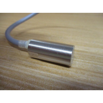 Omron E2E-X7D1-M1GJ-0.3M Proximity Sensor E2E-X7D1-M1GJ