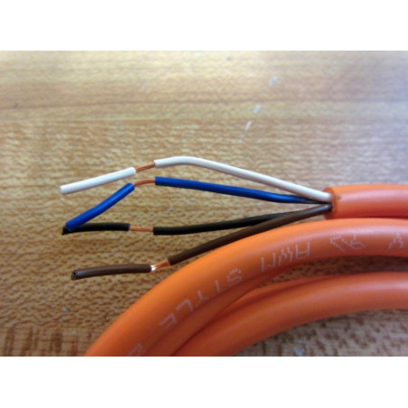 Sick 6009382 Plug Connector Cable DOL-1204-G02M - New No Box