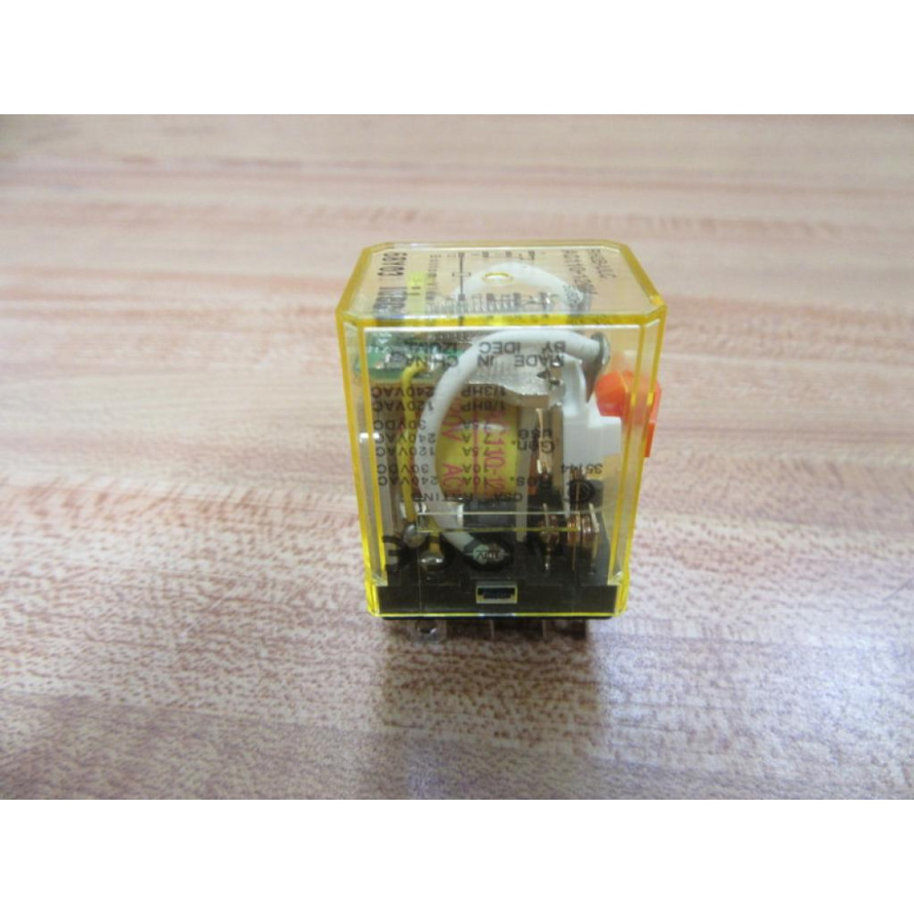 IDEC RH2B-ULC-AC24V Relay RH2B-ULC-24VAC AC110-120V - New No Box