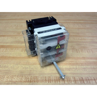 Allen Bradley 194R-NJ030P3 IEC Disconnect 194RNJ030P3 Ser B 5-58"L Rod - Used