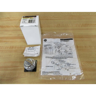 General Electric CR104PSM21A92 Selector Switch GE WO Contacts