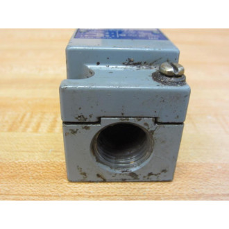 Square D 9007-C54B2 Limit Switch 9007C54B2 WRoller - Used