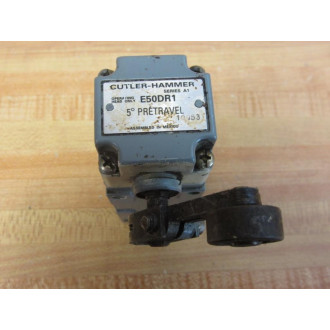 Cutler Hammer E50SA Eaton Limit Switch Body E50DR1 WRoller - Used