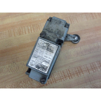 Cutler Hammer E50SB Eaton Limit Switch Body WRoller - Used