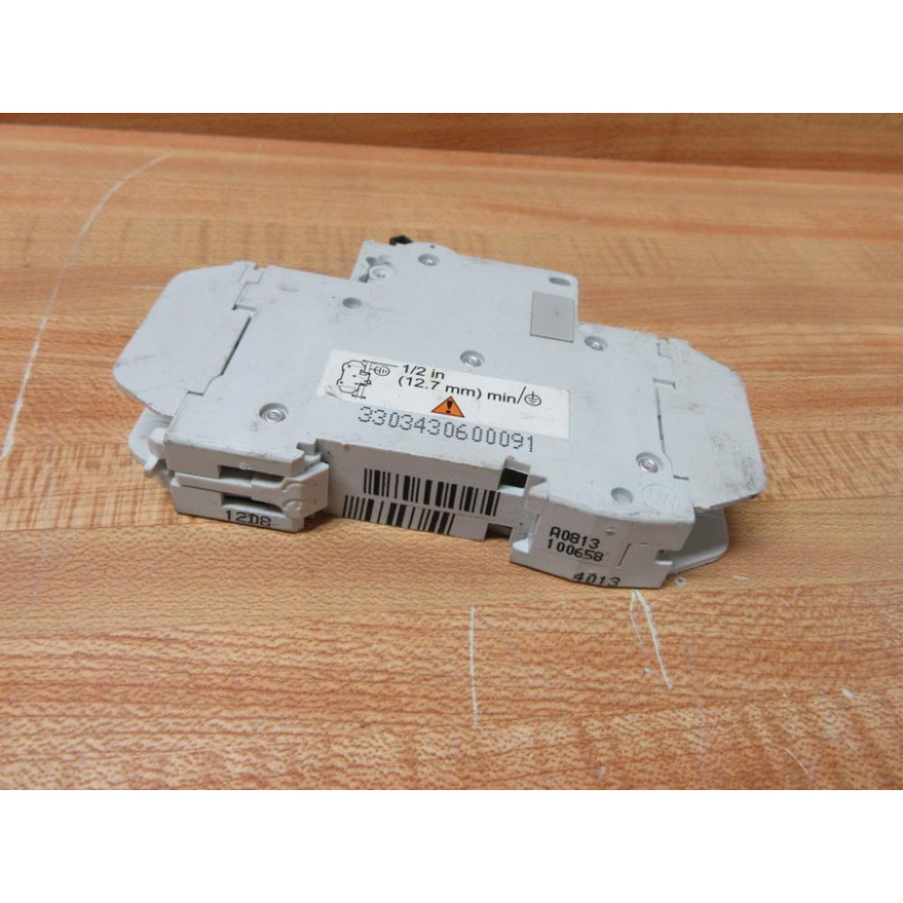 Schneider 60109 Merlin Gerin 8A Breaker Square D MG60109 - Used