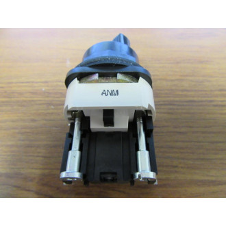 Allen Bradley 800H-JR2KU7 Selector Switch W800T-XA - New No Box