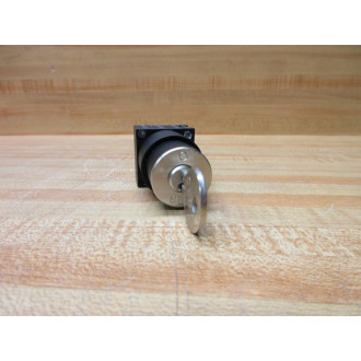 Siemens 3SB3-202-4AD11 Keyed Switch - New No Box