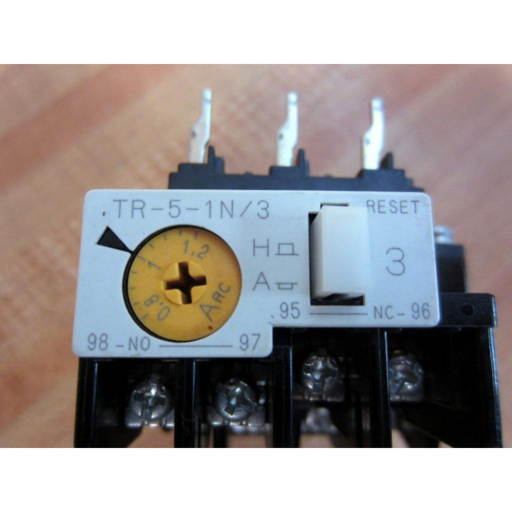 Fuji Electric TR-5-1N3 Thermal Overload Relay TR51N3 0.8 - 1.2A - Used