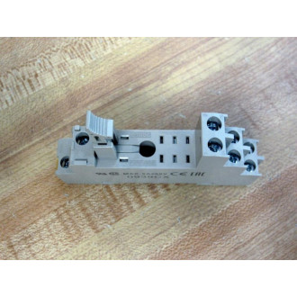 Omron P2RF-08-E Relay Socket P2RF08E - New No Box