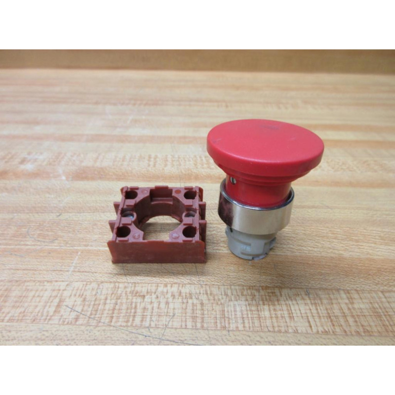 Siemens 3SB02-K4R Push Button 3SB02K4R - Used