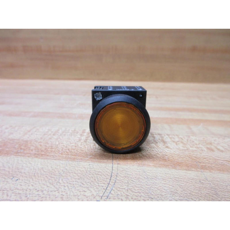 Siemens 3SB3 001-0AA01 Amber 3SB30010AA01 wBase - New No Box