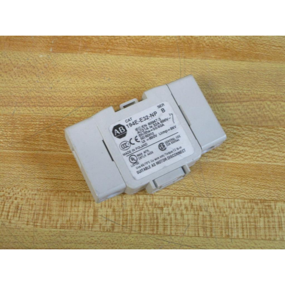 Allen Bradley 194E-E32-NP Switch Accessory 194EE32NP - New No Box